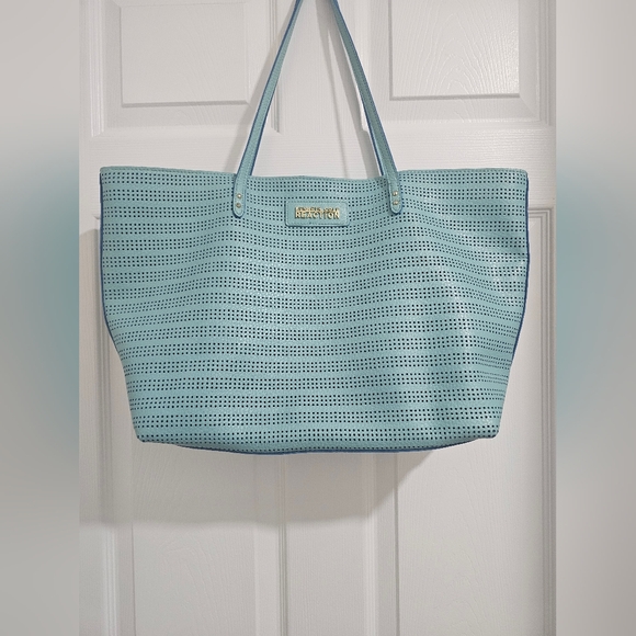 ✨ Kenneth Cole Reaction Perforated Tote Bag – Light Blue ✨ - Picture 2 of 11